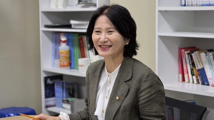 [기획 인터뷰] 화성특례시의회 배현경 의원, "사회적 약자를 위해 실질적 변화 도모하려면 반드시 정치가 필요"
