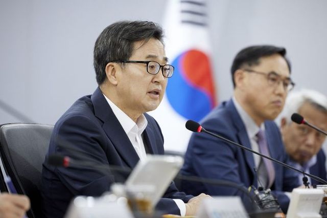 김동연 경기도지사 "민생추경 시급, 도의회와 협의" 당부