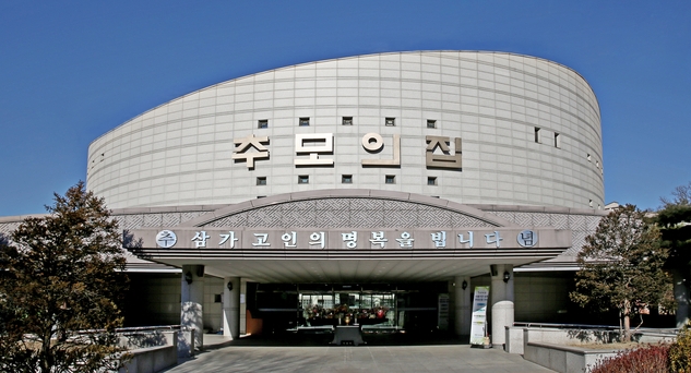 수원도시공사가 오는 5월부터 1년여 간 수원시연화장에 대한 시설개선공사를 진행, 공사기간 영업장을 폐쇄한다.