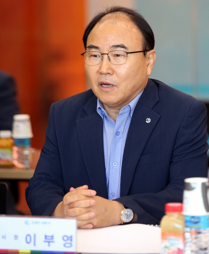 이부영 수원도시공사 사장