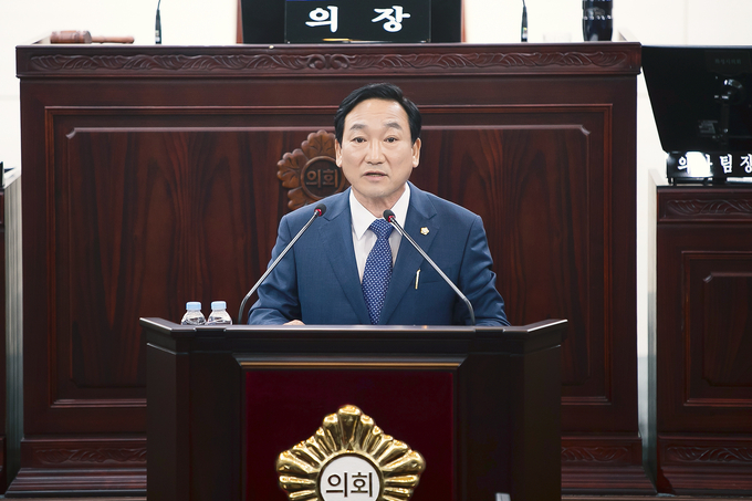 화성시의회 후반기 시의회를 이끌어갈 원유민 의장