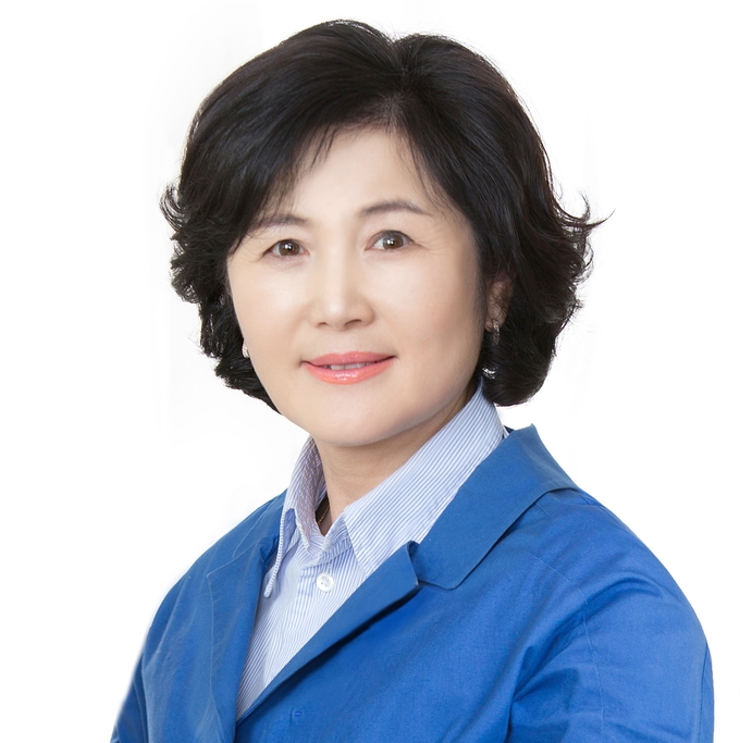제8대 오산시의회 후반기 부의장으로 연임된 김영희 부의장