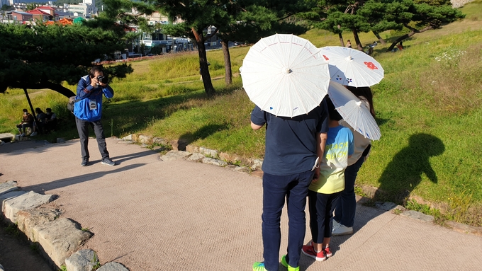  '수원화성 낭만소풍' 소그룹 개별투어 개시 ⓒ뉴스라이트