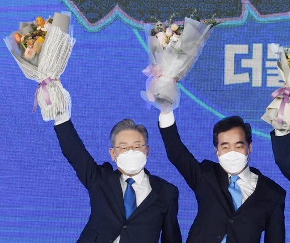 10일 오후 서울 송파구 SK올림픽핸드볼경기장에서 열린 제20대 대통령선거 후보자 선출 과정에서 이재명 후보가 더불어민주당 공식 대선 후보로 선출됐다. ⓒ뉴스라이트