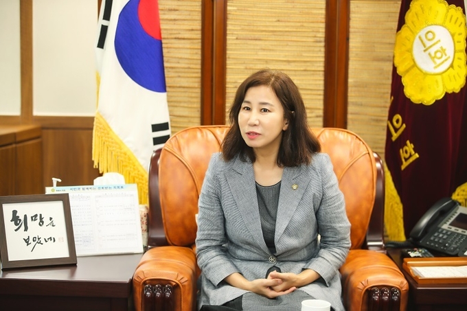 제9대 화성시의회 김경희 의장 ⓒ뉴스라이트 