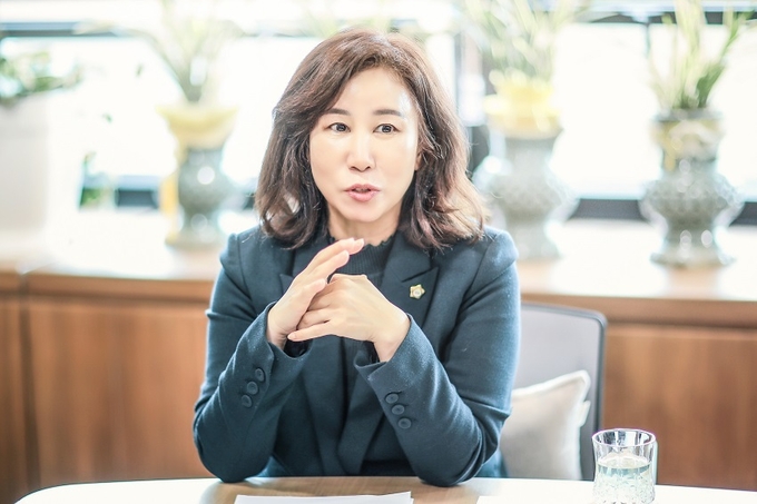화성시의회 김경희 의장 ⓒ뉴스라이트