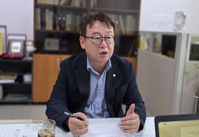 수원특례시의회 오세철 예산결산특별위원장(더불어민주당, 파장동·송죽동·조원2동)