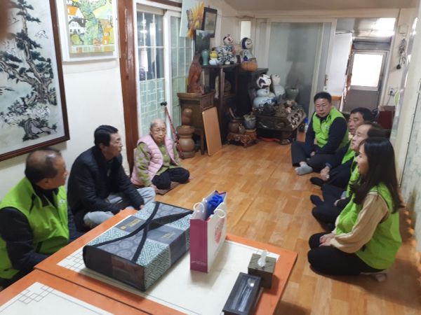 광주시 남한산성면 지역사회보장협의체, 무병장수 기원 설맞이 장수어르신 세배 드리기 행사 개최