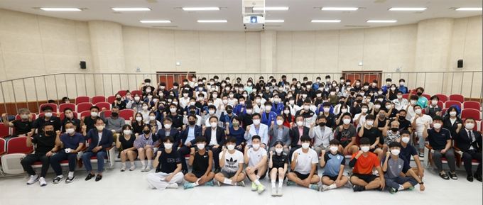 도성훈 인천광역시교육감, 제103회 전국체육대회 고등부 참가 학생선수 격려