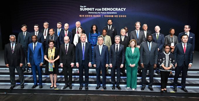 제3차 민주주의 정상회의 장관급 회의