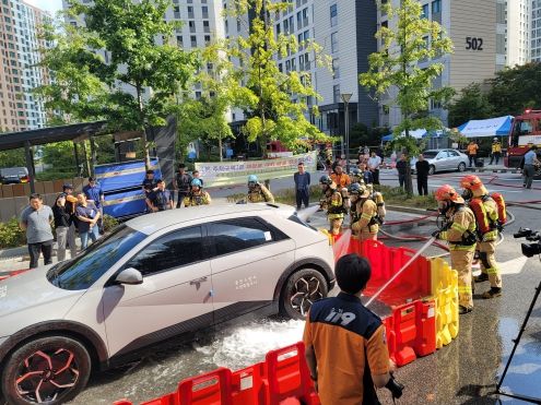 경기도, 전기차 화재 대응 위한 민관합동소방훈련 실시
