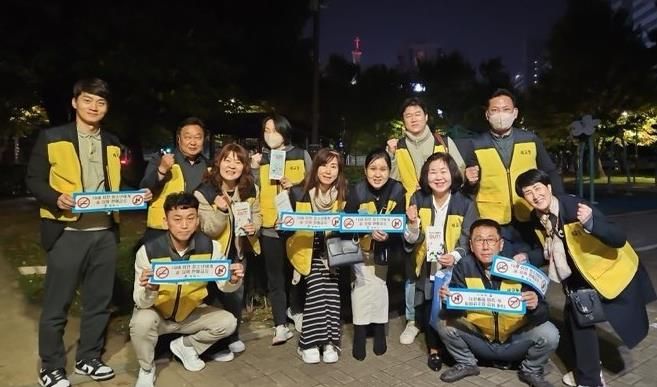 평택시 세교동 청소년지도위원회, 수능 후 청소년 유해환경 점검 및 보호 야간 캠페인 실시