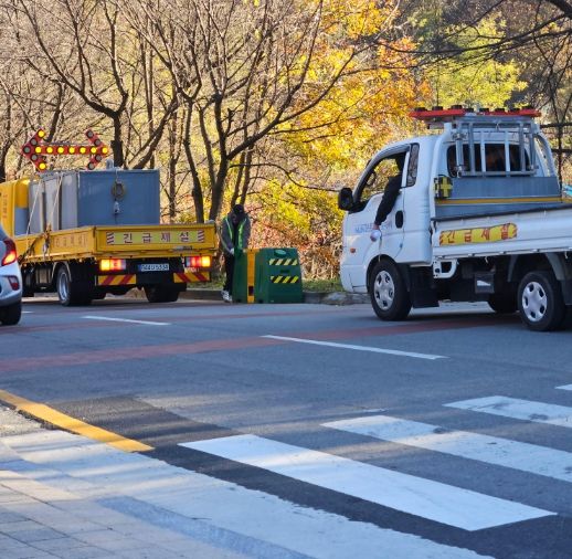 이천시, 설봉공원 겨울철 강설 대비 제설장비 사전 점검 완료