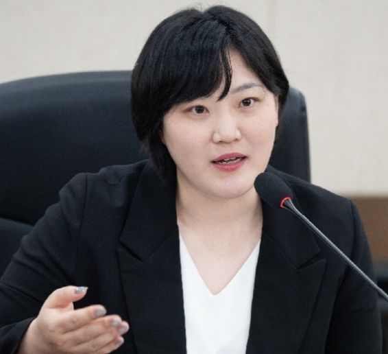 인천시의회 이단비 의원, 75세 이상 노인 시내버스 무료화 추진