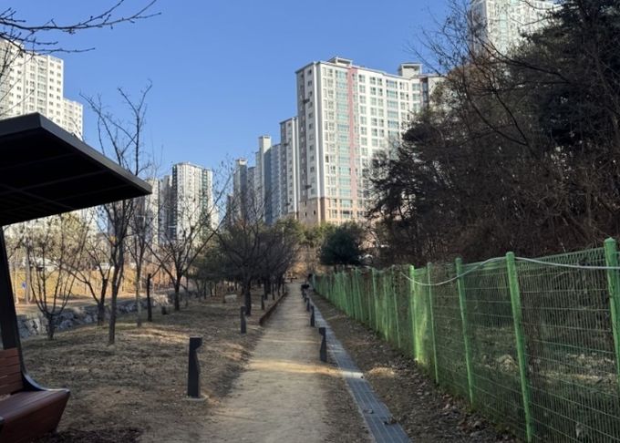 청계동 이음정원 연계 맨발걷기길