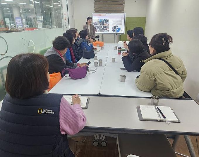 안성시치매안심센터, 치매 이웃 곁을 지킨 중앙어머니 자율방범대 치매안심리더 간담회 개최