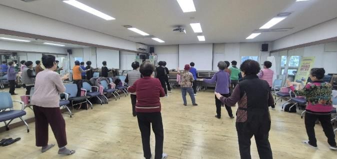 의왕시보건소, 65세 이상 어르신 대상 ‘관절튼튼! 타이치 운동교실’성황리 종료
