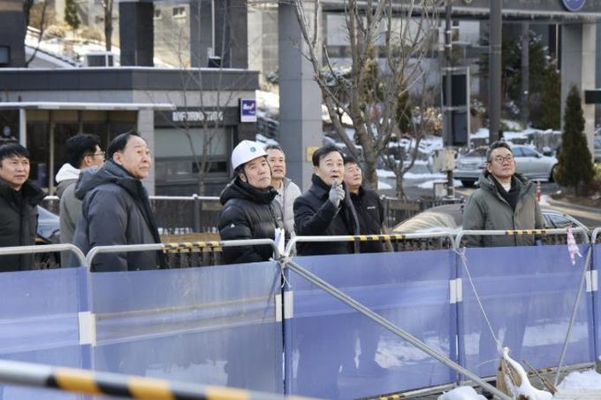 김성제 의왕시장, 의왕푸른초·백운호수중학교 개교 준비 현장 점검